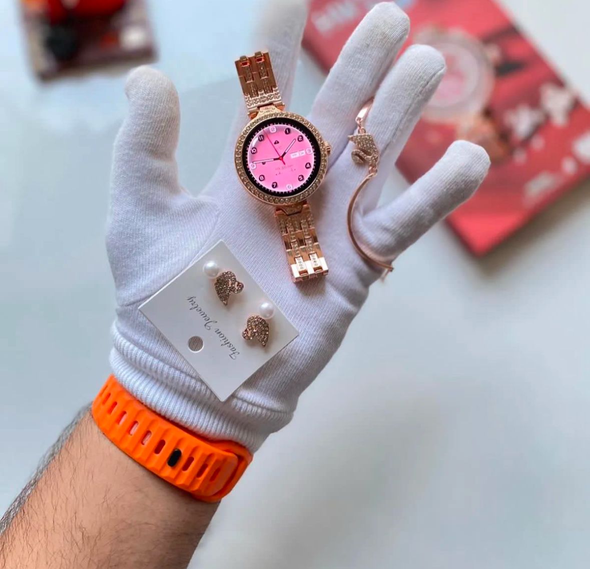 HW16 Smart Watch – Rose Gold Edition | Bracelet Set + Wireless Charger