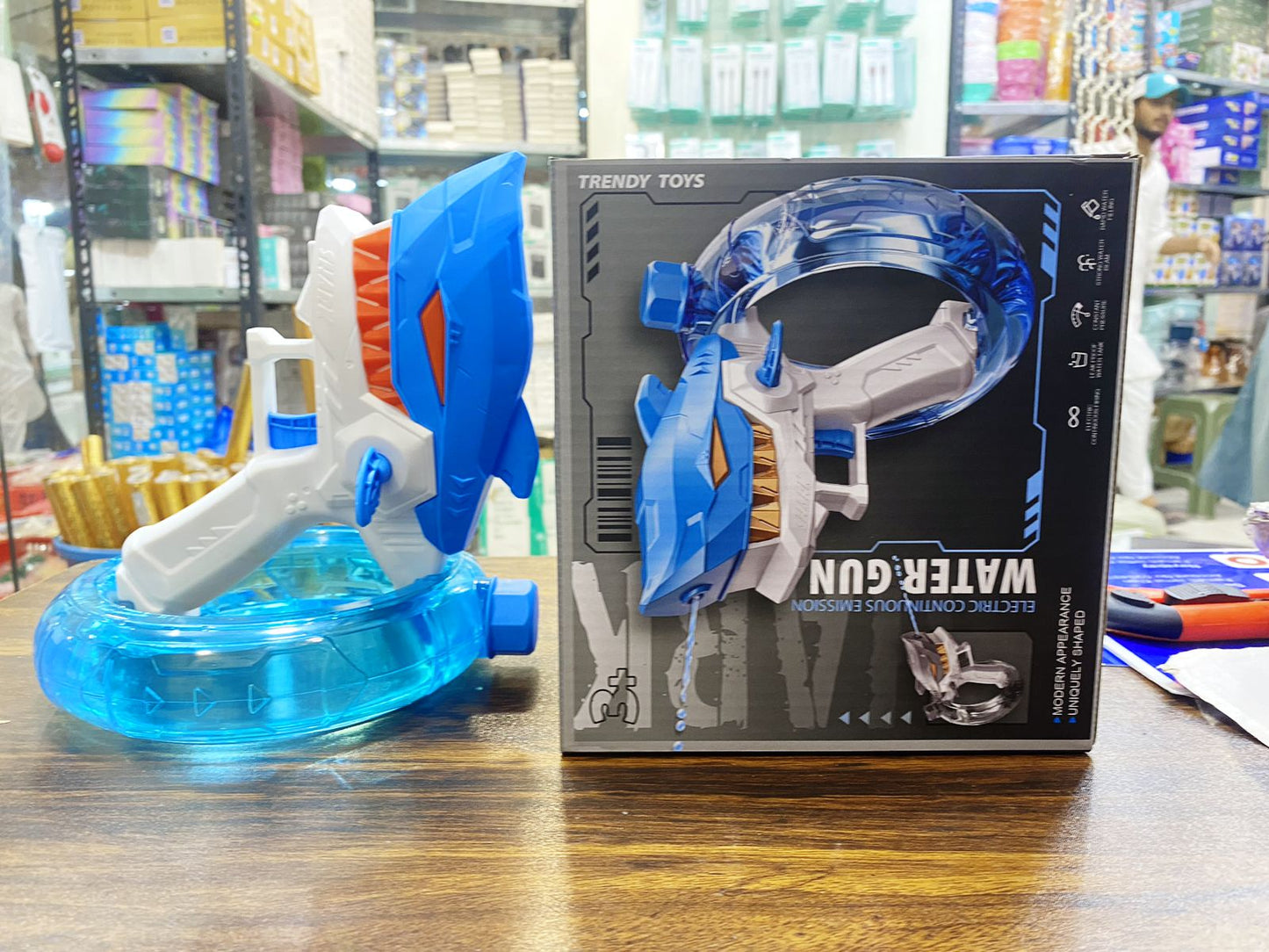 Rechargeable Shark Water Spray Gun